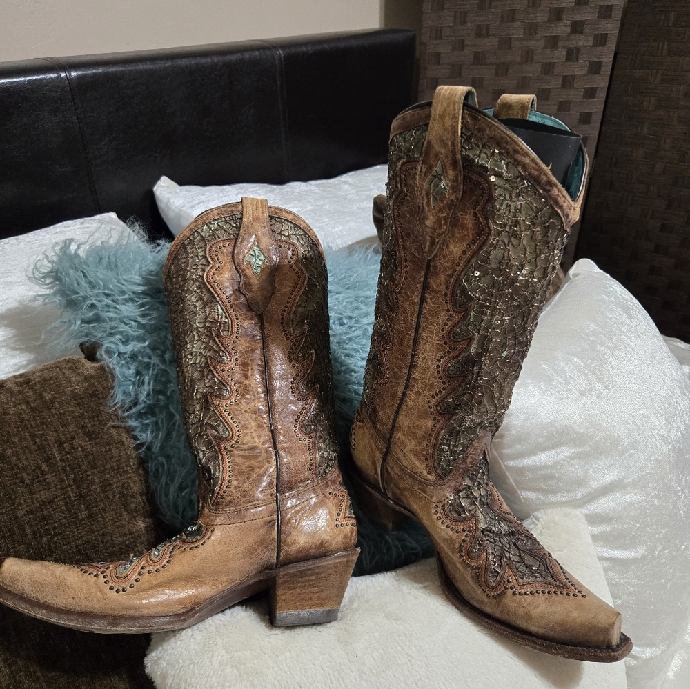 Boots By Corral Size 8 EUC!!! - Picture 7 of 13